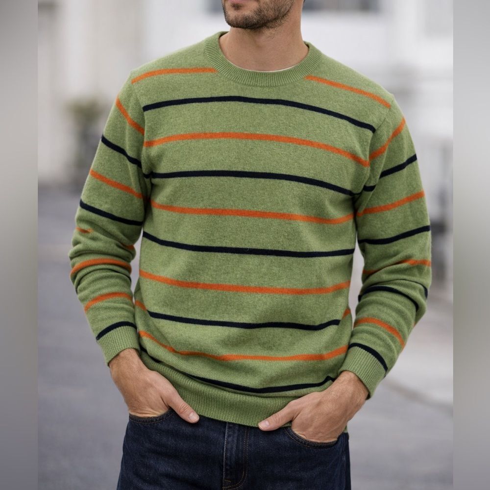 Luxury Harold Powell men’s crewneck sweater crafted from 100% pure cashmere. - Picture 1 of 6